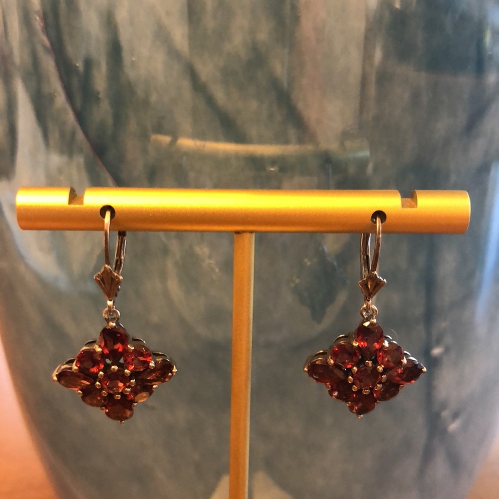 AUTHENTIC DEEP GARNET DANGLE - Picture 14 of 14